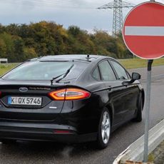 I dispositivi Ford per la sicurezza stradale